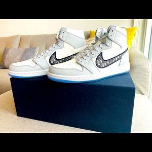 Brand New Dior x Jordan Collab 1 Retro High Sneakers {Limited collection}